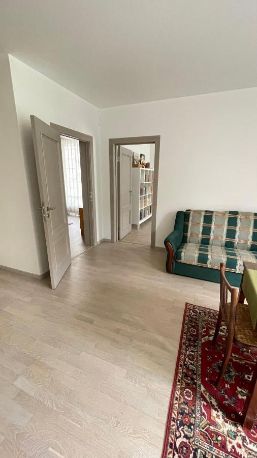 Hugo Apartment & Parking Riga Extérieur photo