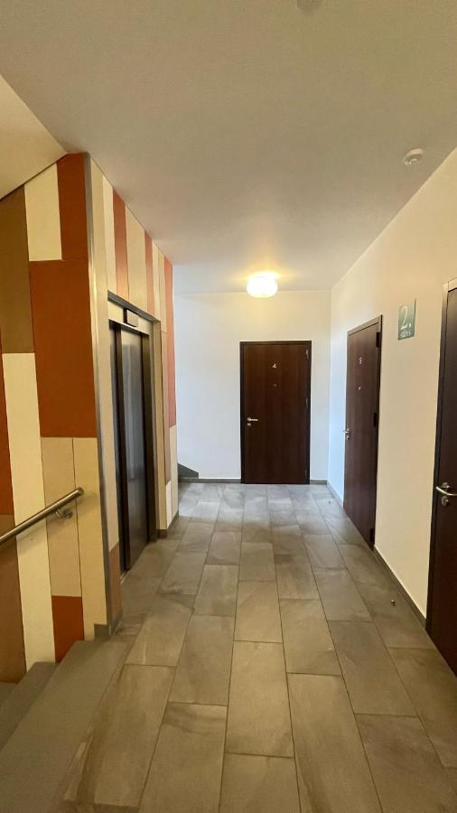 Hugo Apartment & Parking Riga Extérieur photo