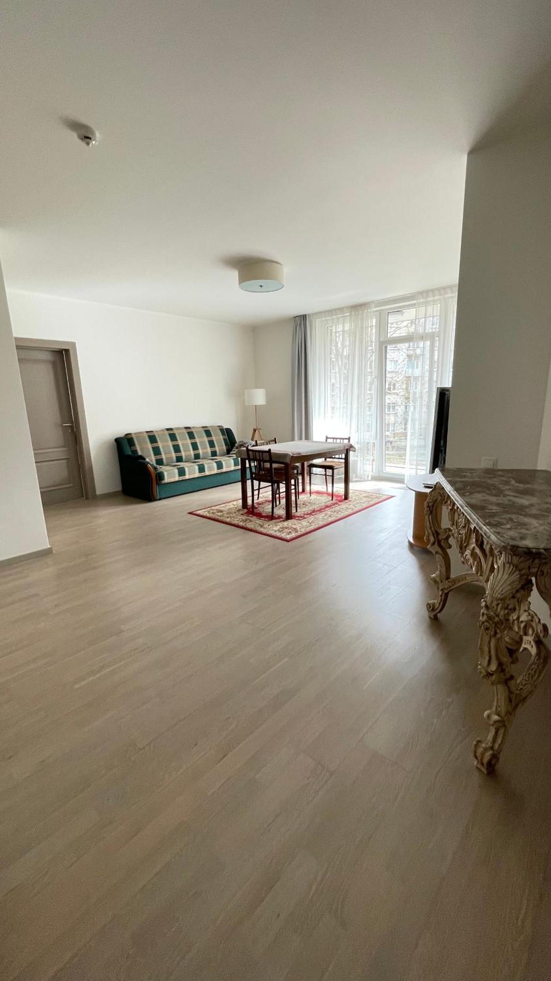 Hugo Apartment & Parking Riga Extérieur photo